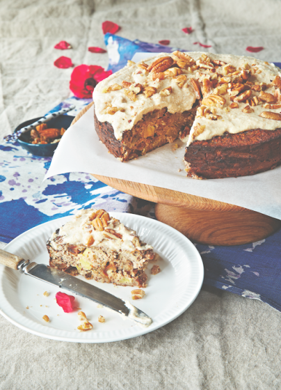 Healthy Hangouts: 5 Minutes with Lola Berry. Healthy Hummingbird Cake